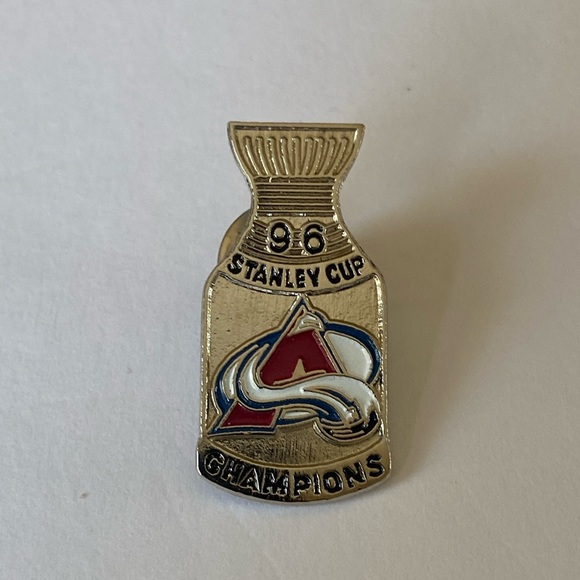 1996 Stanley Cup Champions Colorado Avalanche Officially Licensed Pin. - Picture 2 of 7